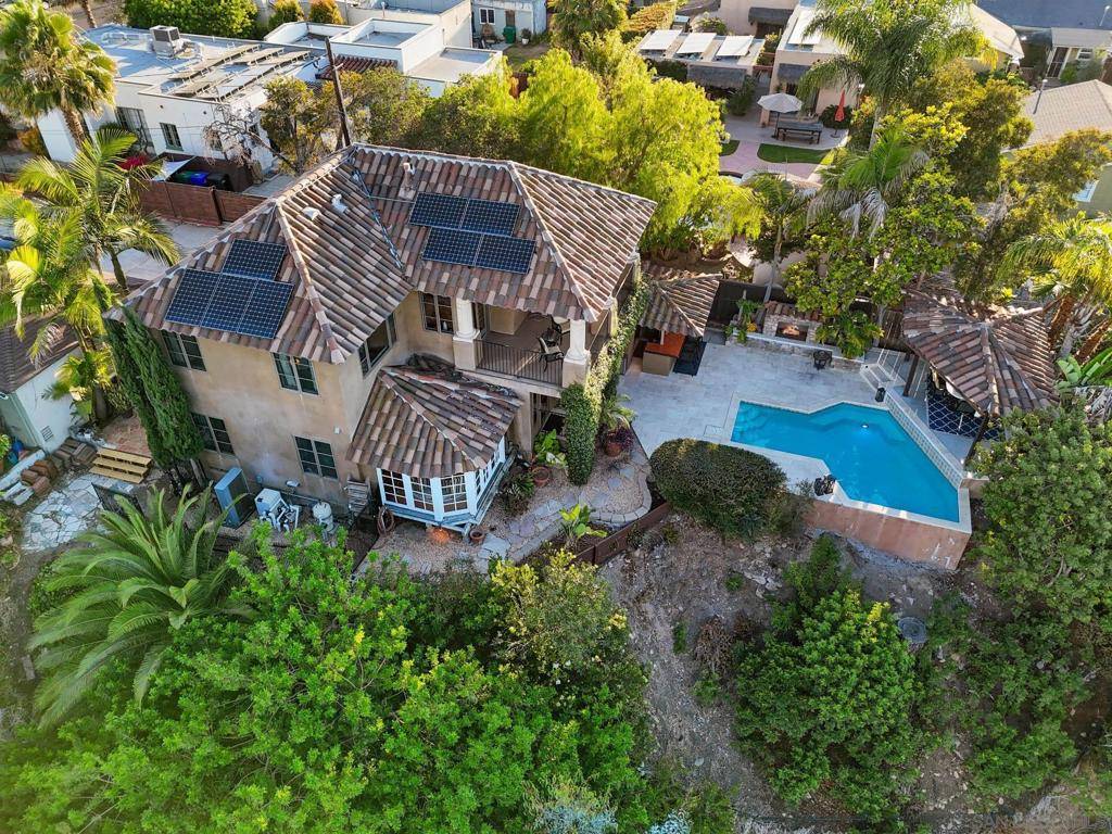 San Diego, CA 92116,4915 Eyrie Rd