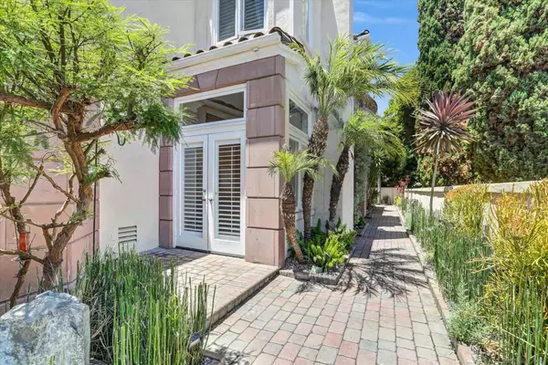 San Diego, CA 92122,5190 Renaissance Ave