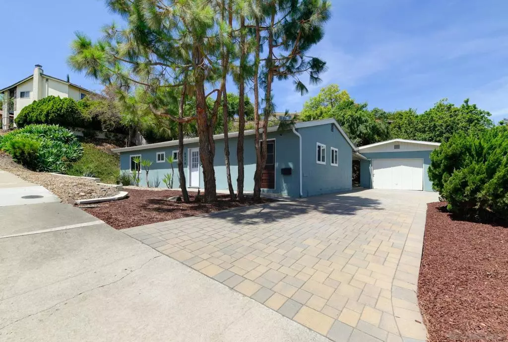 San Diego, CA 92120,6976 Princess View Dr