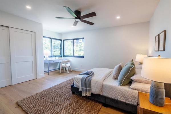 San Diego, CA 92106,3434 Talbot St