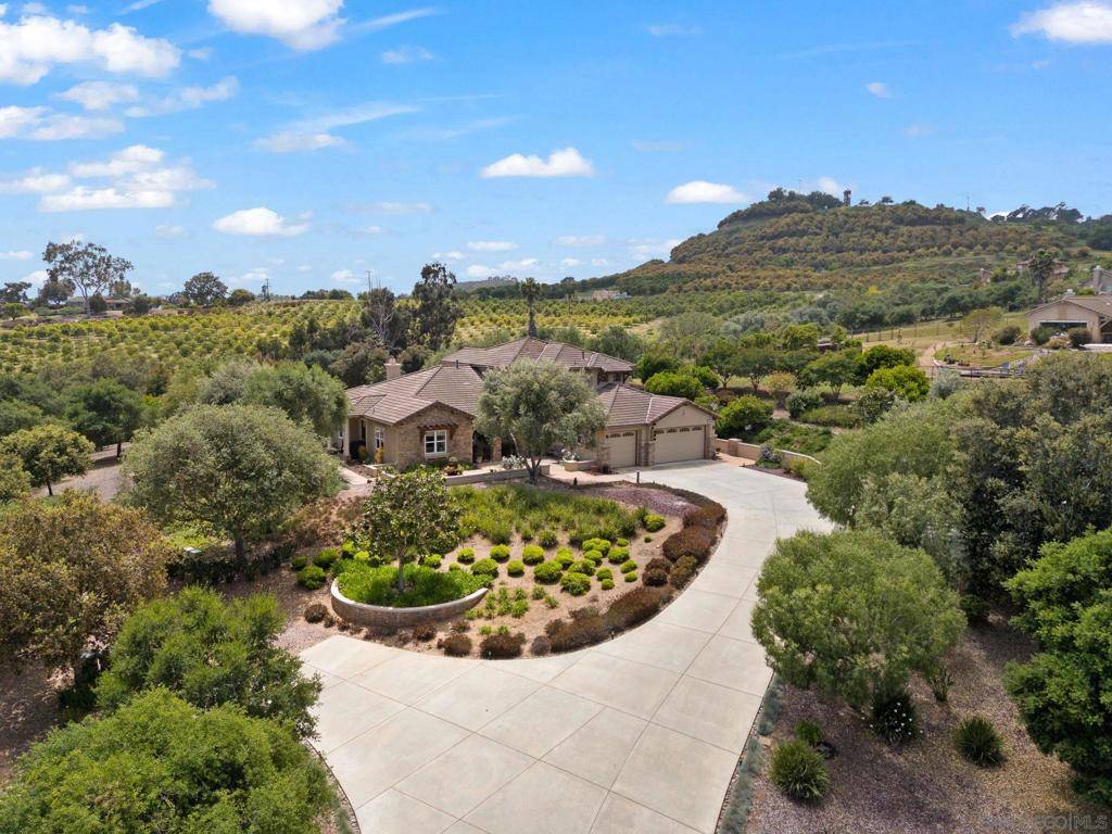 332 Lemonwood Dr, Fallbrook, CA 92028