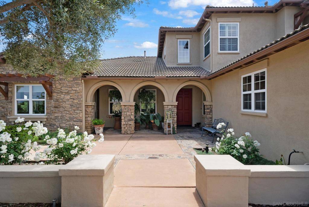 Fallbrook, CA 92028,332 Lemonwood Dr