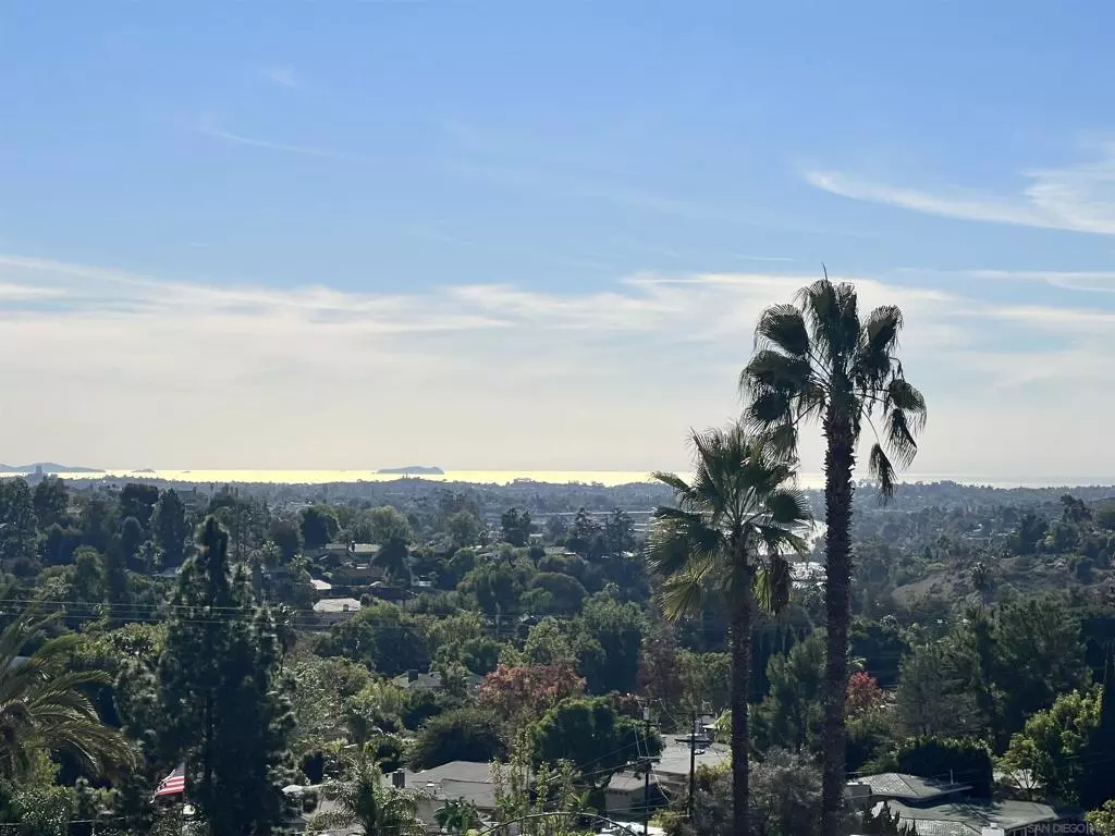 La Mesa, CA 91941,0 Alto Drive
