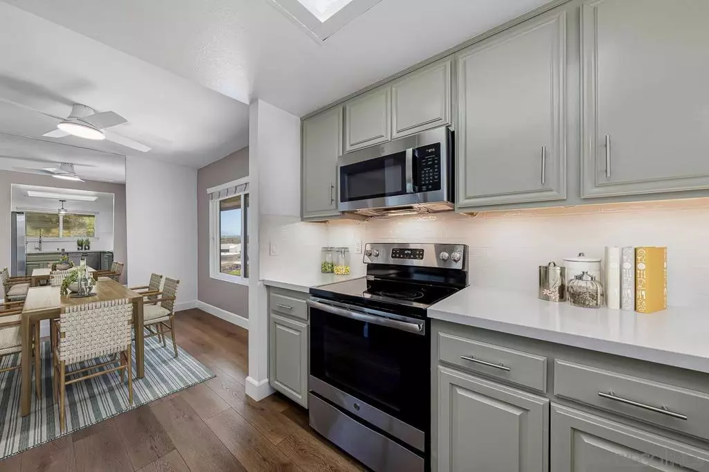 San Diego, CA 92110,4235 Asher St. #61