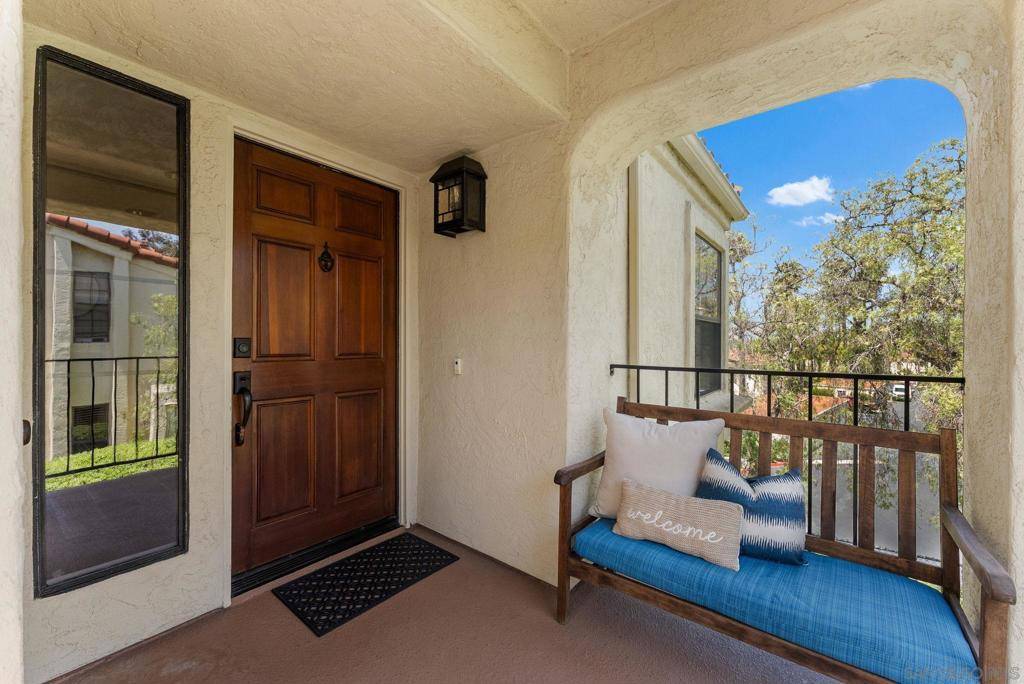Carlsbad, CA 92009,3127 Vista Rica