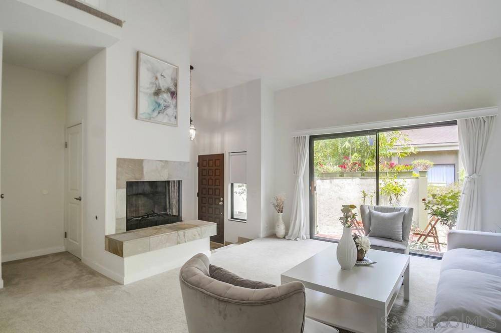 La Jolla, CA 92037,3319 Caminito Eastbluff #181