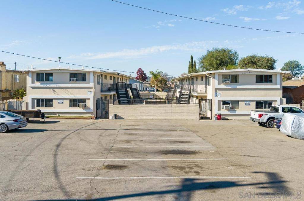 El Cajon, CA 92021,532 N 1st St #Q