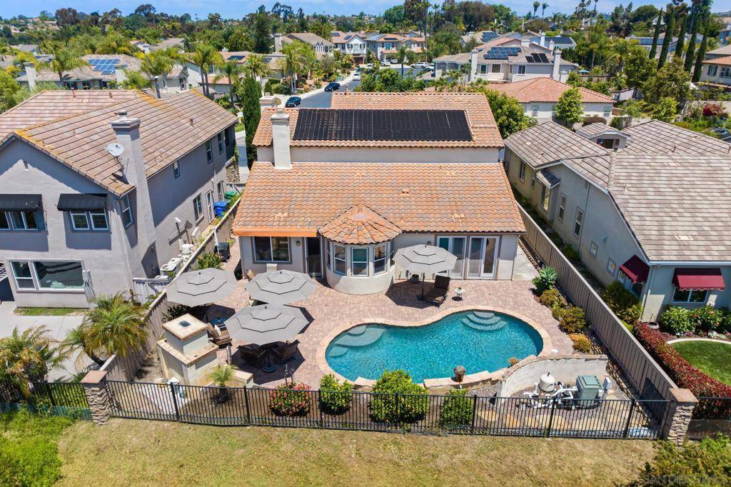 Carlsbad, CA 92009,3243 Avenida Aragon