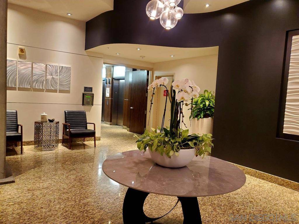 San Diego, CA 92101,1080 Park Blvd #1612