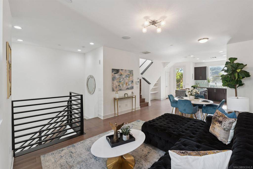 7774 Stylus Dr, San Diego, CA 92108