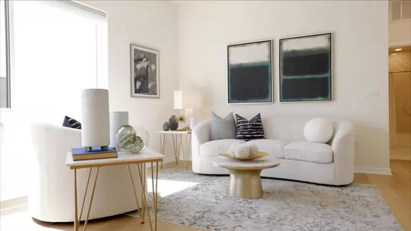 San Diego, CA 92116,4473 30Th St #402