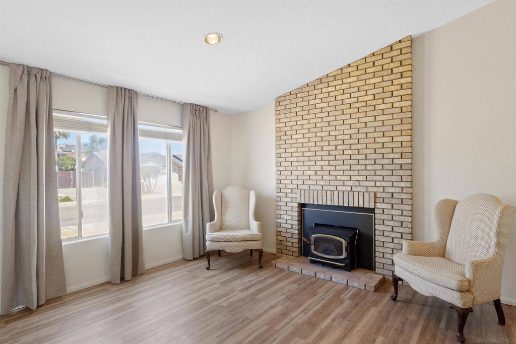 Ramona, CA 92065,1558 Angel Pl
