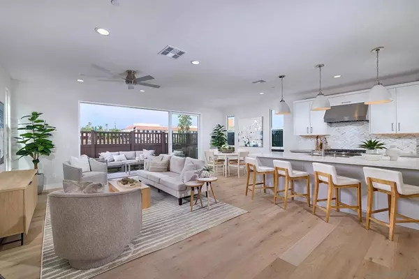 Encinitas, CA 92024,571 N Vulcan Ave