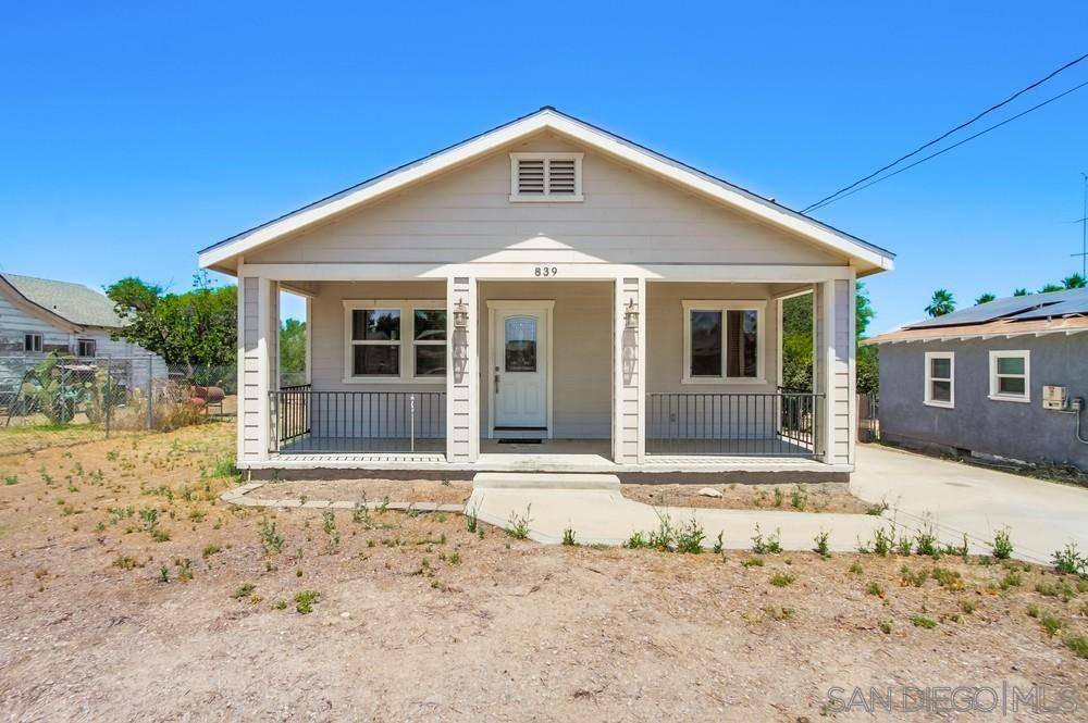 839 B St, Ramona, CA 92065