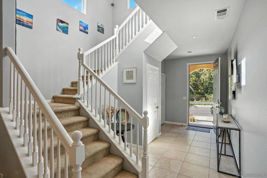 San Marcos, CA 92069,1762 Avenida Regina