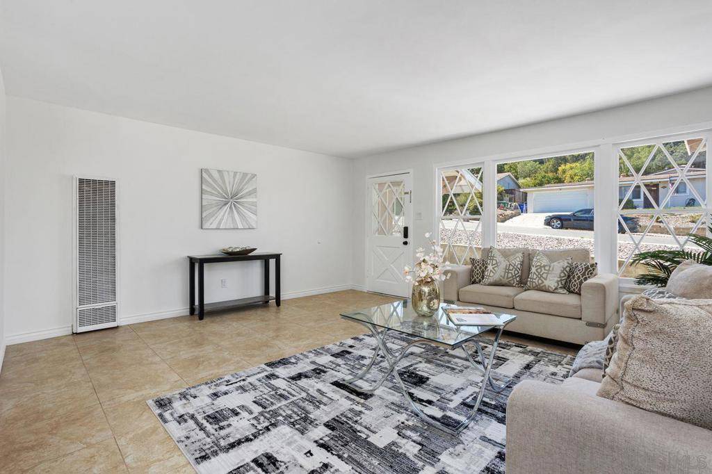 Oceanside, CA 92054,2709 Lancelot Dr