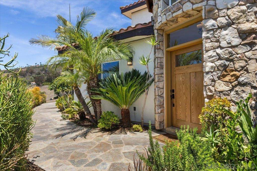 Vista, CA 92084,2342 CARIOCA PL