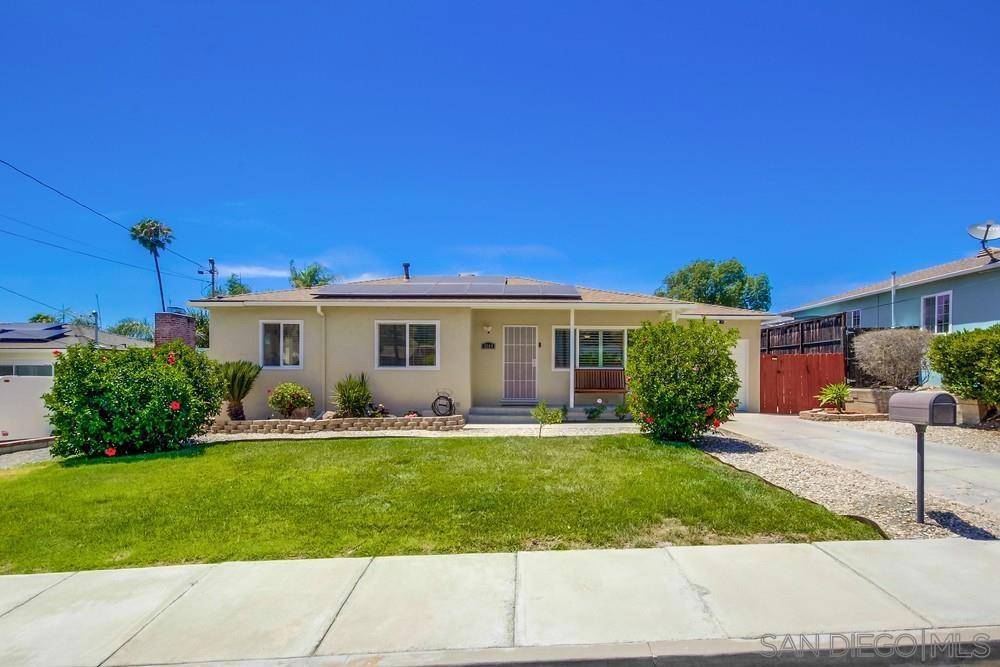 La Mesa, CA 91941,3564 Foursome Dr