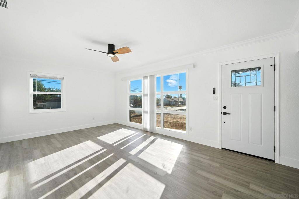 El Cajon, CA 92021,1301 Clove St