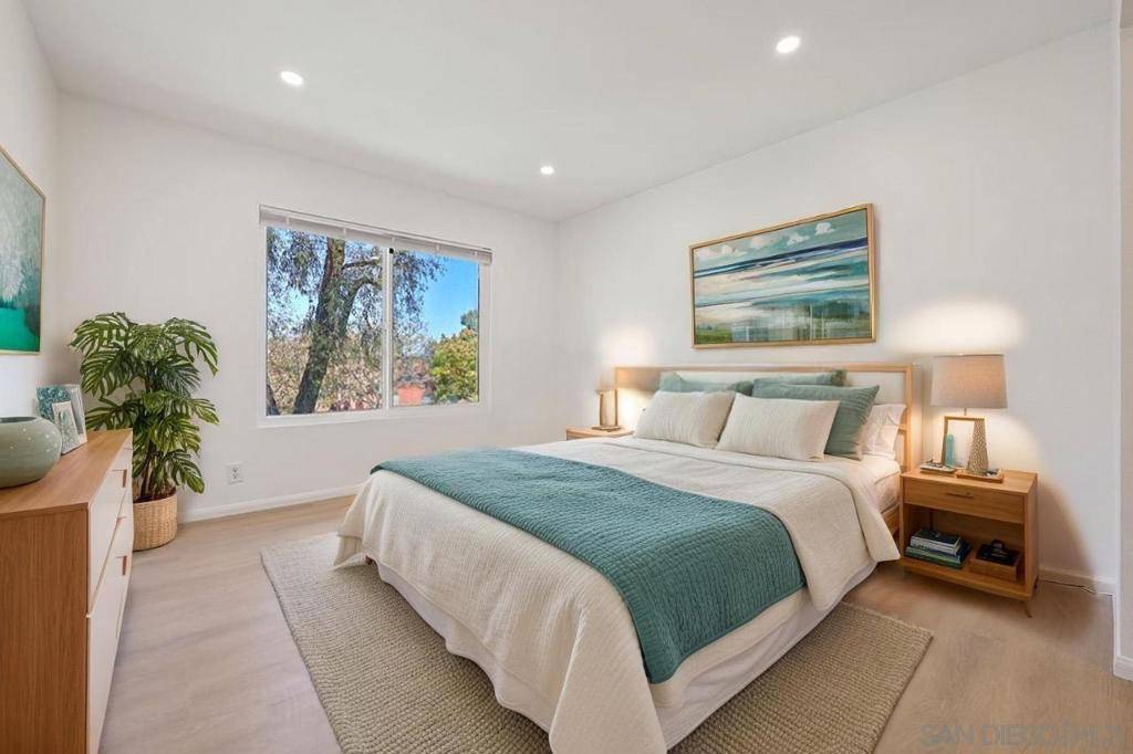 Vista, CA 92083,236 Diamond Way #249
