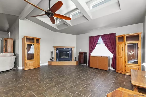 La Mesa, CA 91942,5480 HEIDI ST