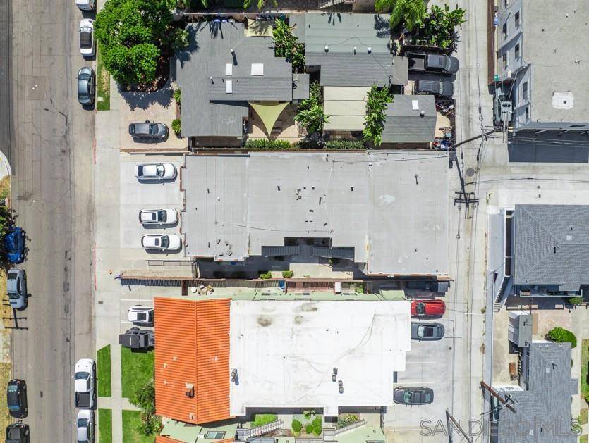 San Diego, CA 92116,3470 Monroe Avenue