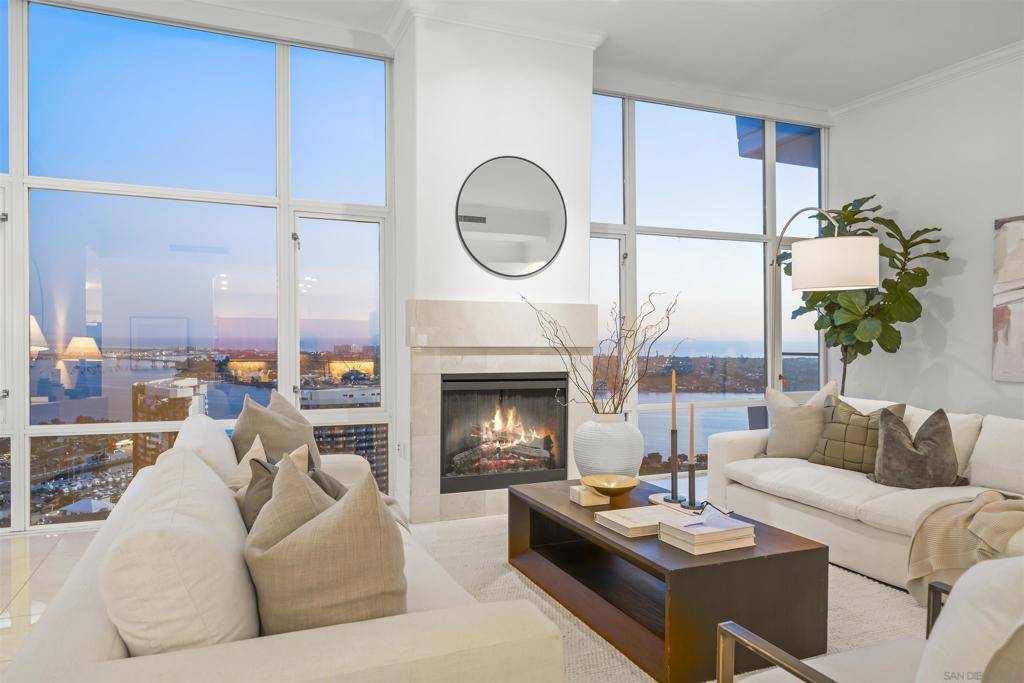 San Diego, CA 92101,550 Front St #3201