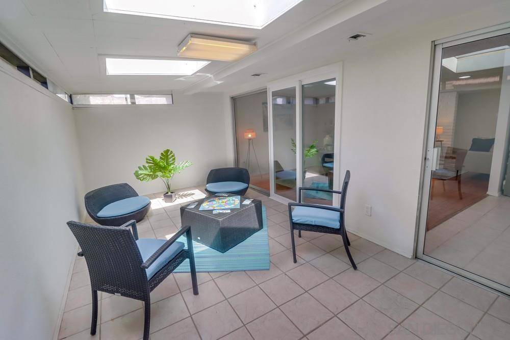 San Diego, CA 92115,4402 Collwood Ln