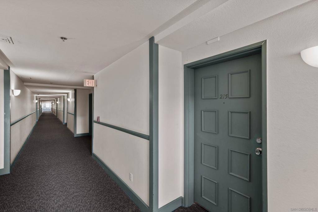 San Diego, CA 92115,5980 Dandridge Lane #215