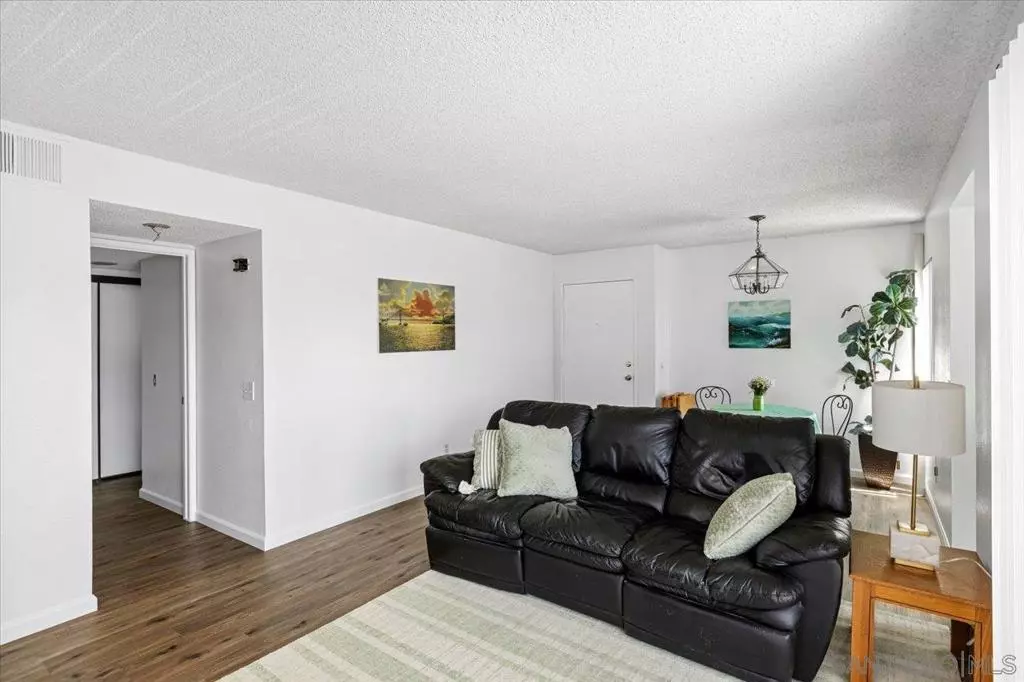 San Marcos, CA 92078,868 S Rancho Santa Fe #A