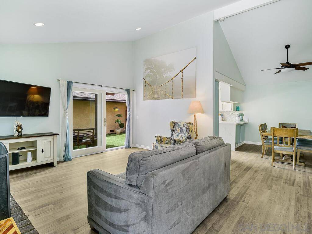 Oceanside, CA 92058,3414 Apricot Tree Way