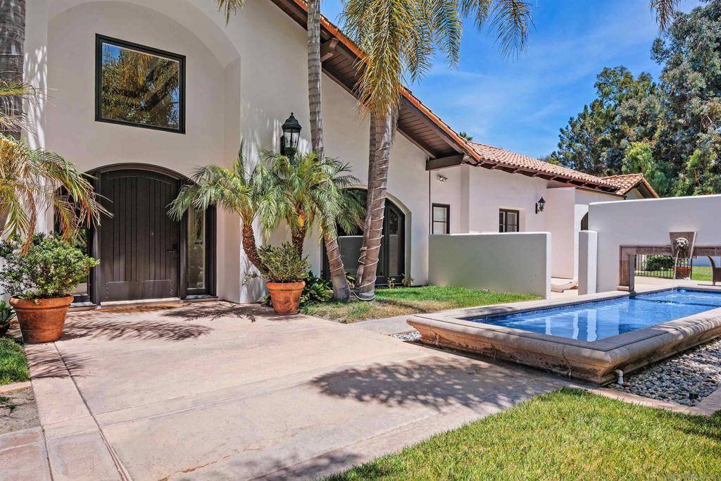 Rancho Santa Fe, CA 92067,16210 Via Cazadero