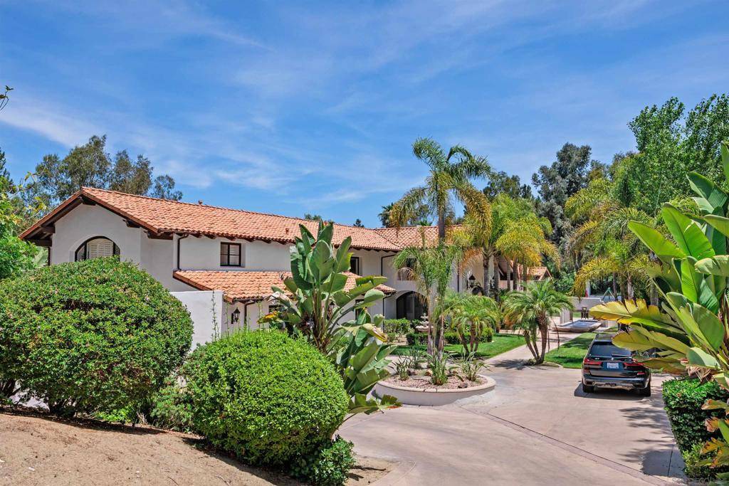 Rancho Santa Fe, CA 92067,16210 Via Cazadero