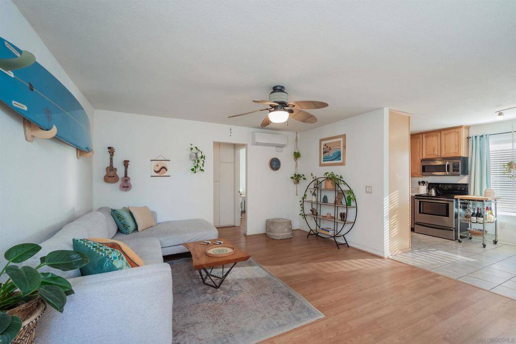 San Diego, CA 92107,5130 Long Branch Ave #A