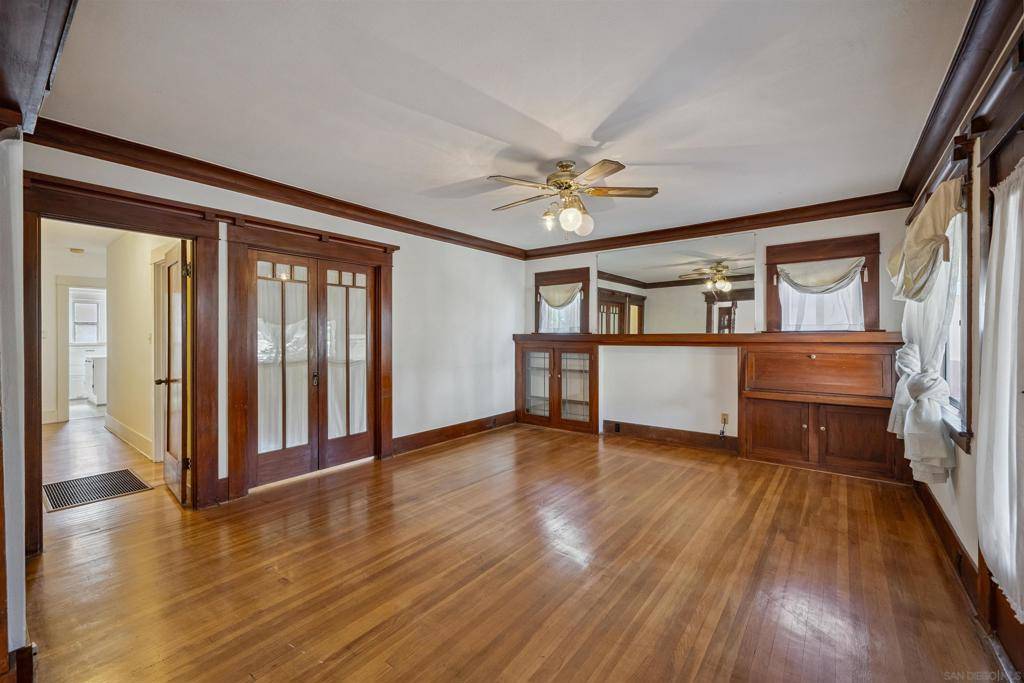 Spring Valley, CA 91977,1239 La Presa Ave