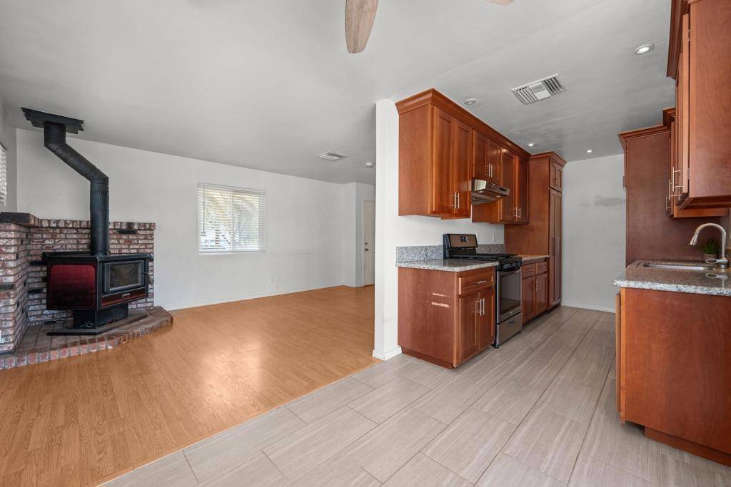 Santee, CA 92071,8080 Poplin Dr