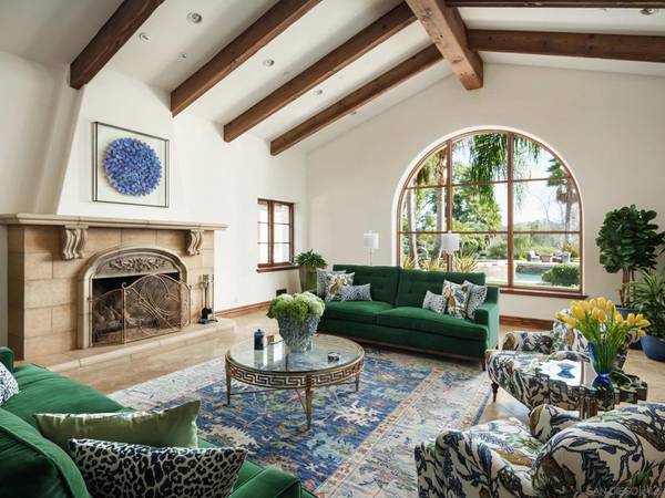 Rancho Santa Fe, CA 92067,16409 Via de Santa Fe