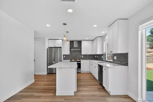 National City, CA 91950,2811 C  Avenue