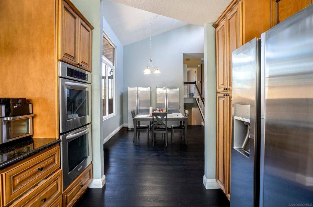 Escondido, CA 92025,1116 Circle Dr