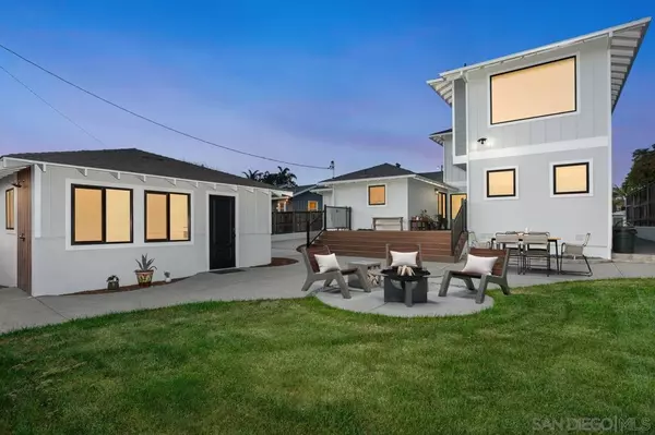 Carlsbad, CA 92008,5301 Los Robles Dr