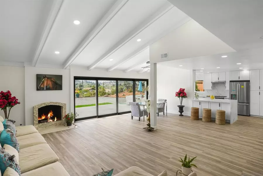 12645 Pacato Circle S, San Diego, CA 92128