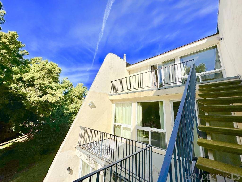 San Diego, CA 92108,6855 Friars Rd Unit 14