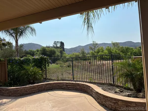 Escondido, CA 92027,2476 Fallbrook Pl