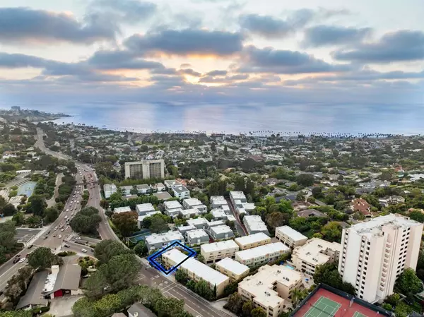2400 Torrey Pines Rd #112, La Jolla, CA 92037