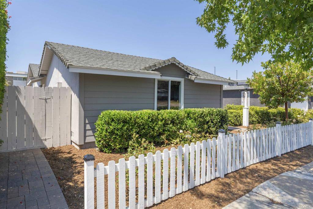 San Diego, CA 92123,8792 Haveteur Way