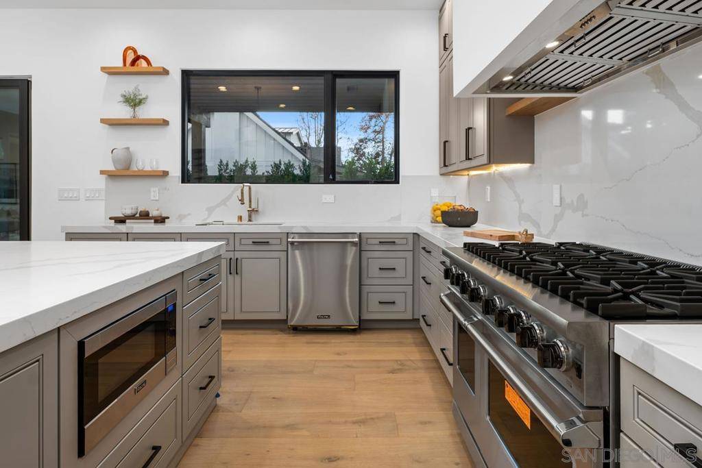 Encinitas, CA 92024,806 Hygeia