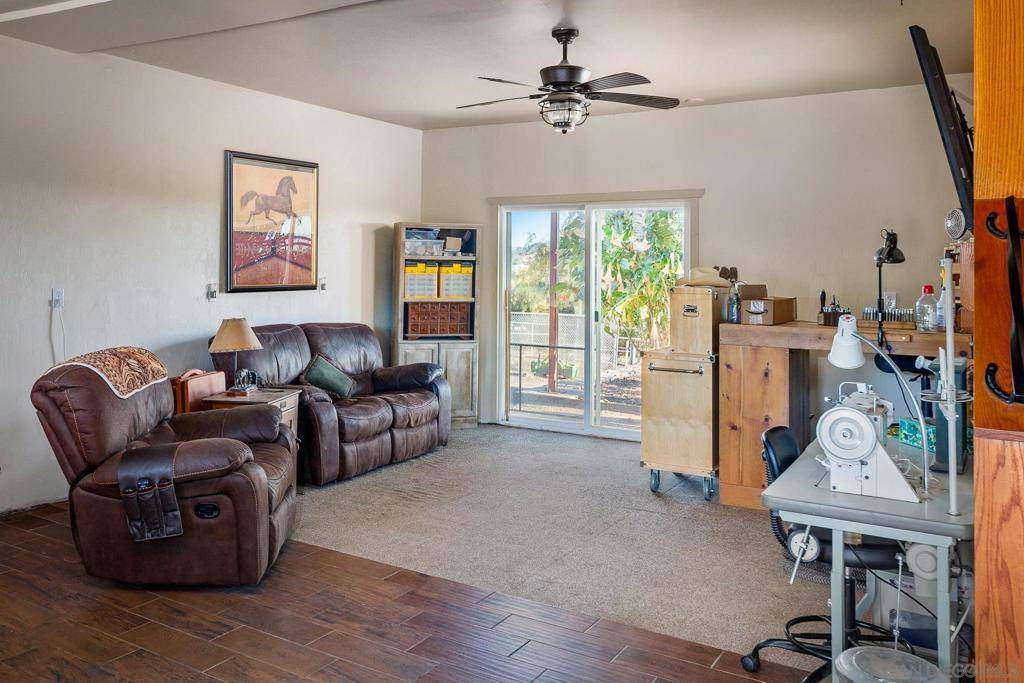 Valley Center, CA 92082,31141 Saddleback Rd