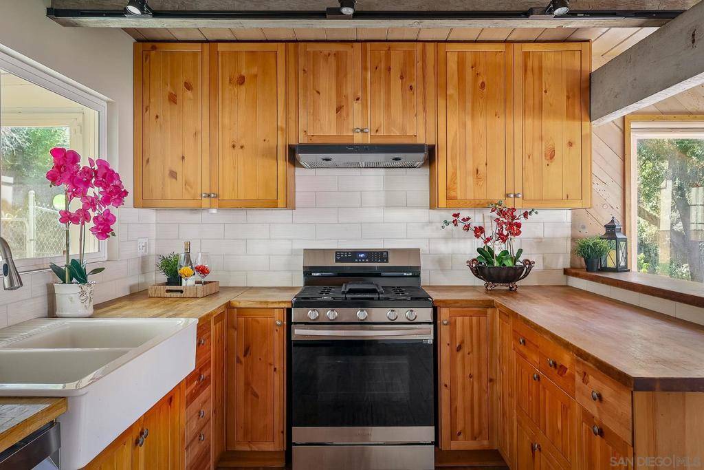 Valley Center, CA 92082,30408 Lennie Dr
