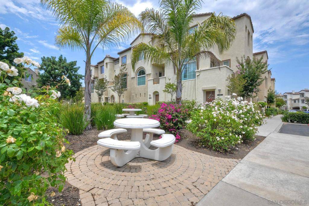 San Marcos, CA 92078,579 Almond Rd