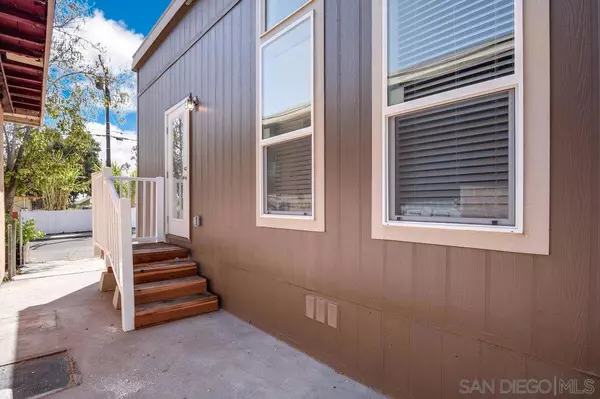 San Diego, CA 92102,821 44th St. (4 units)